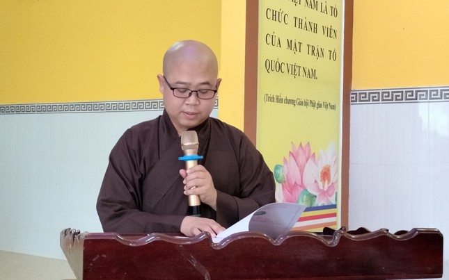 Đại đức Thích Nguyên Đạt báo cáo tổng kết Phật sự năm 2023