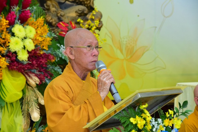 Hòa thượng Thích Giác Trí phát biểu cảm tạ Hòa thượng Thích Giác Trí phát biểu cảm tạ