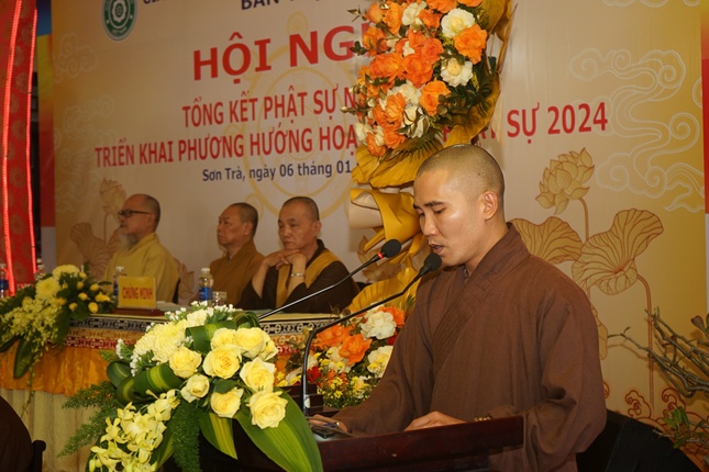 Đại đức Thích Chúc Bình báo cáo Phật sự năm 2023