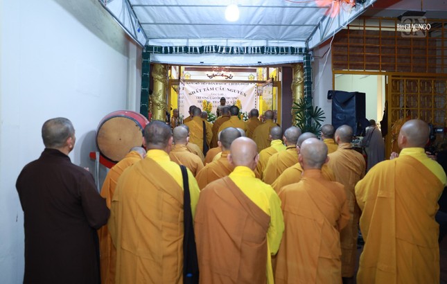 Quang cảnh buổi lễ Quang cảnh buổi lễ