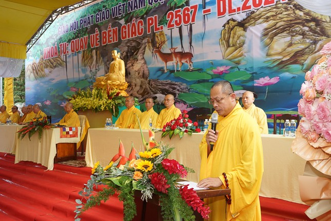 Đại đức Thích Thanh Nguyên phát biểu khai mạc