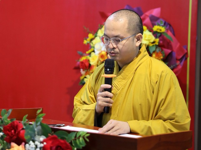 Đại đức Thích Nguyên Chính công bố quyết định của Ban Trị sự về việc tiếp nhận sinh hoạt tôn giáo tại tỉnh Điện Biên đối với Đại đức Thích Đức Trường