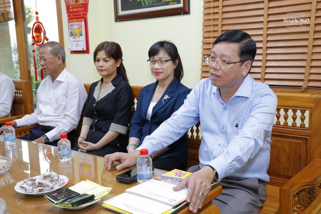 Phái đoàn Quận ủy, UBND, UBMTTQVN Q.Bình Thạnh Phái đoàn Quận ủy, UBND, UBMTTQVN Q.Bình Thạnh