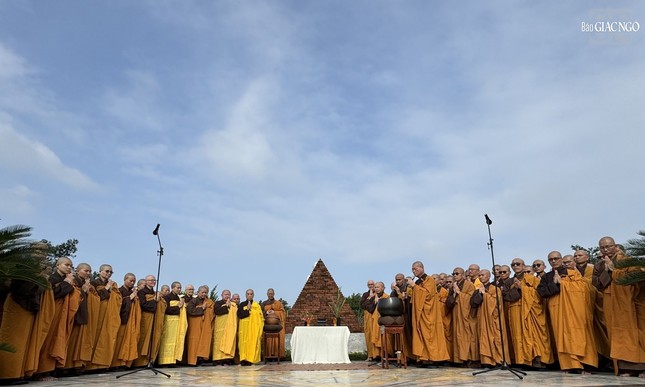 Thành kính tưởng niệm Thầy