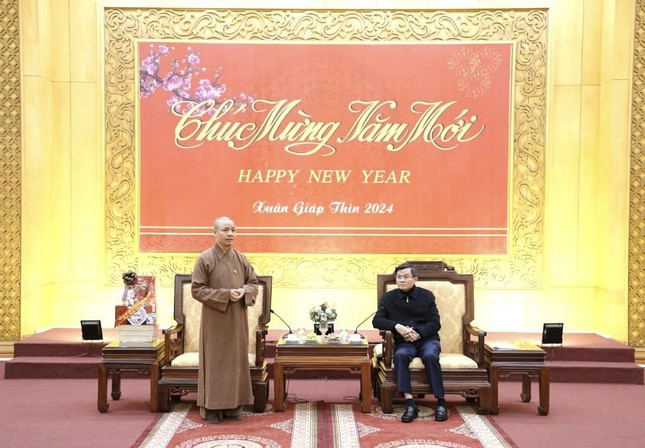 Thượng tọa Thích Minh Quang phát biểu