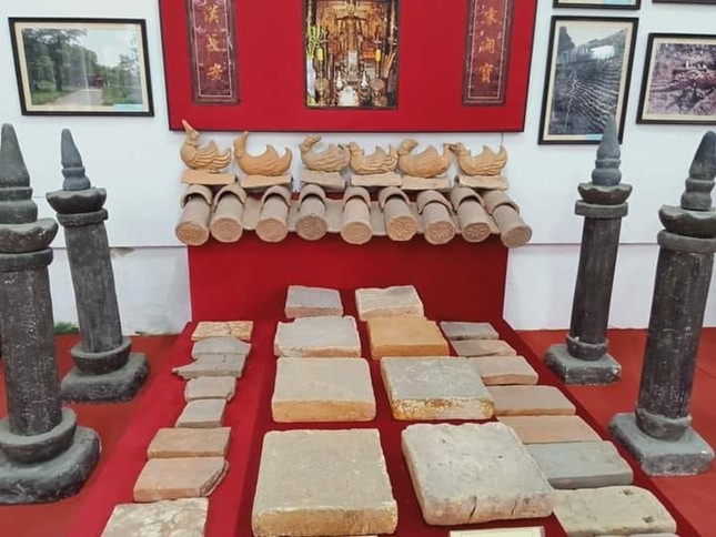 Bộ sưu tập cột kinh đá thời Đinh Bộ sưu tập cột kinh đá thời Đinh