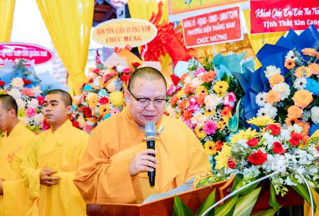 Thượng tọa Thích Huệ Phát phát biểu khai mạc