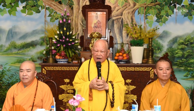 Hòa thượng Thích Tịnh Niệm ban đạo từ