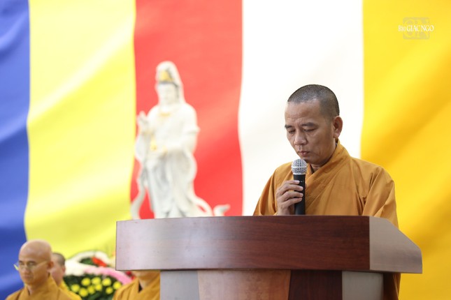 Thượng tọa Thích Minh Nhật thông qua chương trình tu học