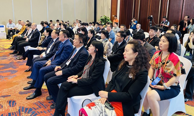 Đại biểu tham dự