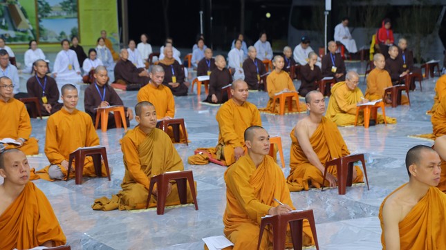 Hành giả học pháp