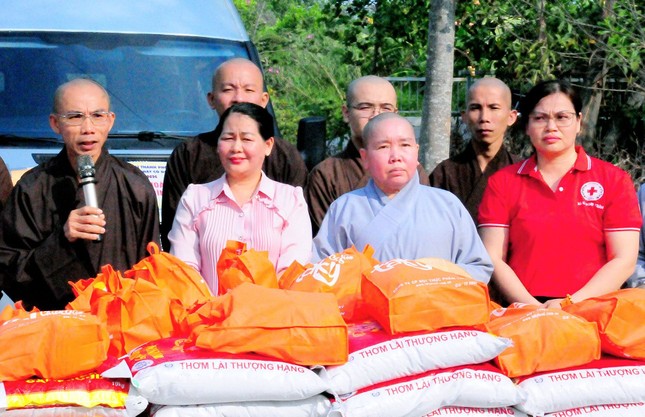 Thượng tọa Thích Phước Lượng phát biểu