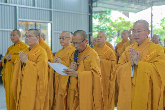 Thượng tọa Thích An Thường cung tuyên tiểu sử cố Hòa thượng Thích Tắc Bình