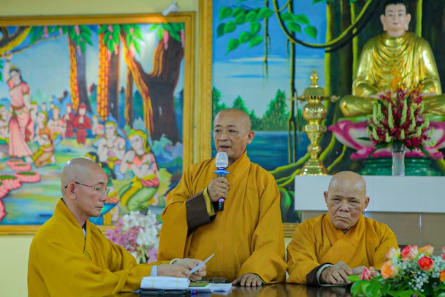 Thượng tọa Thích An Thường đúc kết phiên họp Thượng tọa Thích An Thường đúc kết phiên họp