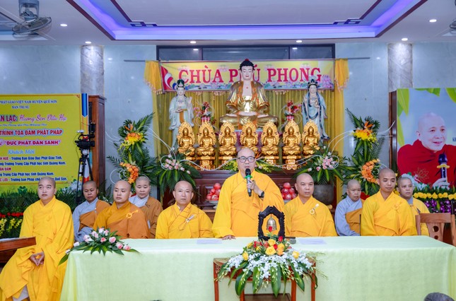 Đại đức Thích Đồng An sách tấn các Phật tử