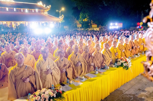 Chư Tăng Ni, Phật tử tham dự