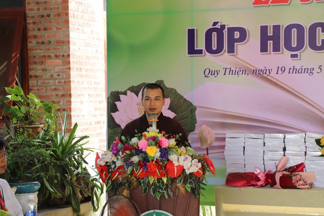 Đại đức Thích Nguyên Hiếu phát biểu Đại đức Thích Nguyên Hiếu phát biểu