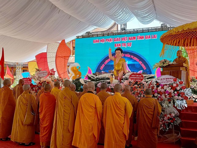 Quang cảnh buổi lễ