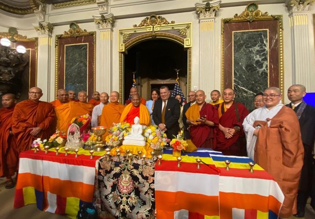 Lưu niệm tại buổi lễ