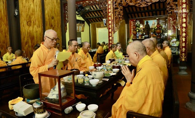 Hòa thượng Thích Giác Đạo cung tuyên tiểu sử Tổ sư Thích Tâm Khoan Hòa thượng Thích Giác Đạo cung tuyên tiểu sử Tổ sư Thích Tâm Khoan