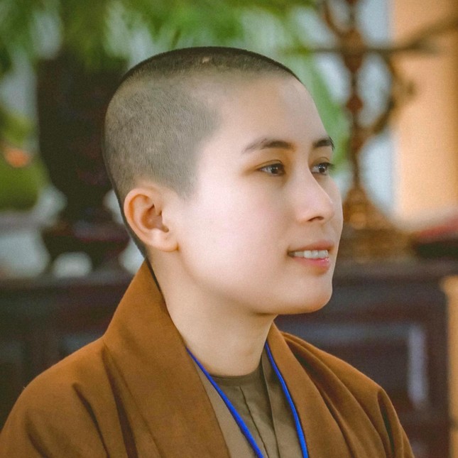 Sư cô Thích nữ Diệu Trạm Sư cô Thích nữ Diệu Trạm