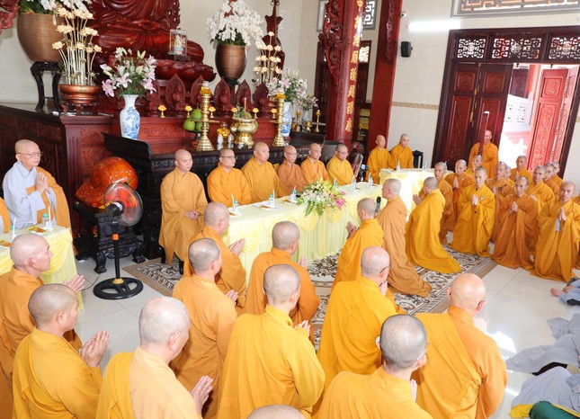 Ban Chức sự trường hạ thiền viện Thiên Phước báo cáo tình hình tu học và tri ân chư tôn đức Ban Trị sự GHPGVN H.Bình Chánh