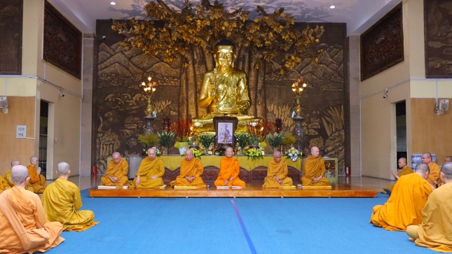 Chư tôn giáo phẩm chứng minh Chư tôn giáo phẩm chứng minh