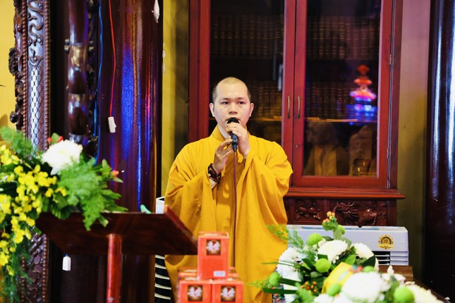 Đại đức Thích Thiện Chí, Phó Thiền chủ hạ trường chùa Đại Giác phát biểu tri ân sự quan tâm, sách tấn của đoàn lãnh đạo Ban Trị sự Phật giáo Q.Phú Nhuận Đại đức Thích Thiện Chí, Phó Thiền chủ hạ trường chùa Đại Giác phát biểu tri ân sự quan tâm, sách tấn của đoàn lãnh đạo Ban Trị sự Phật giáo Q.Phú Nhuận