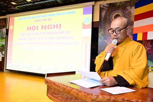 Thượng tọa Thích Bản Điền báo cáo sơ kết Thượng tọa Thích Bản Điền báo cáo sơ kết