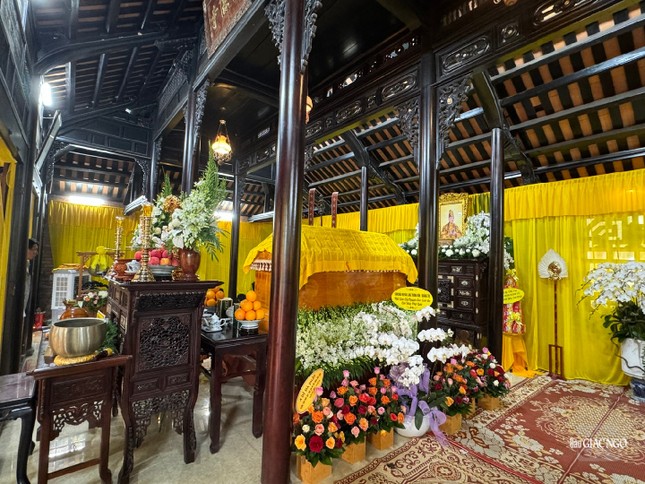 Kim quan Hòa thượng Thích Huệ Trí tôn trí tại tổ đình Kim Tiên