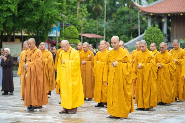 Nhất tâm tưởng niệm Nhất tâm tưởng niệm