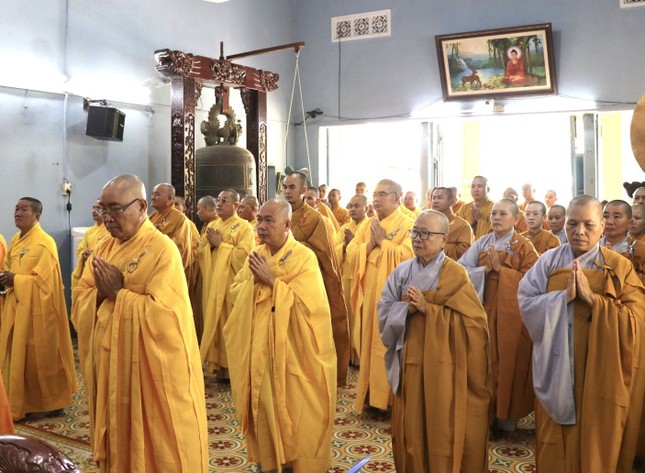 Phút nhập từ bi quán tưởng niệm cố Tổng Bí thư Nguyễn Phú Trọng Phút nhập từ bi quán tưởng niệm cố Tổng Bí thư Nguyễn Phú Trọng