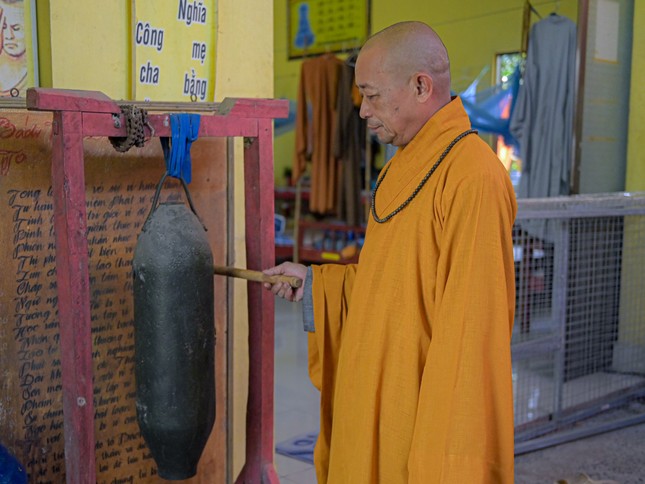 Báo chúng theo thời khóa thiền môn Báo chúng theo thời khóa thiền môn