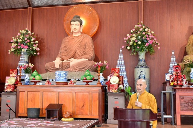 Đại đức Thích Quảng Nghĩa phát biểu