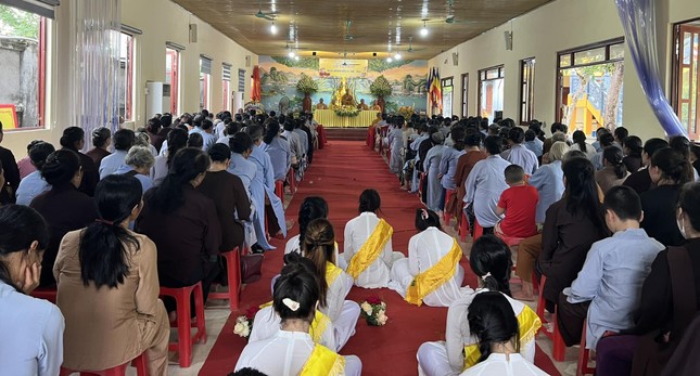 Quang cảnh buổi lễ Quang cảnh buổi lễ