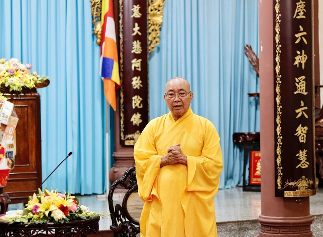 Hòa thượng Thích Minh Nhật đáp từ Hòa thượng Thích Minh Nhật đáp từ