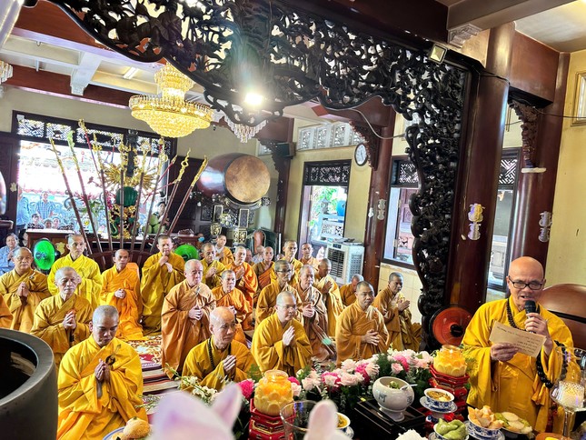 Khóa lễ cung tiến Giác linh