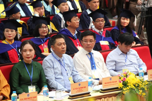 Đại biểu tham dự Đại biểu tham dự