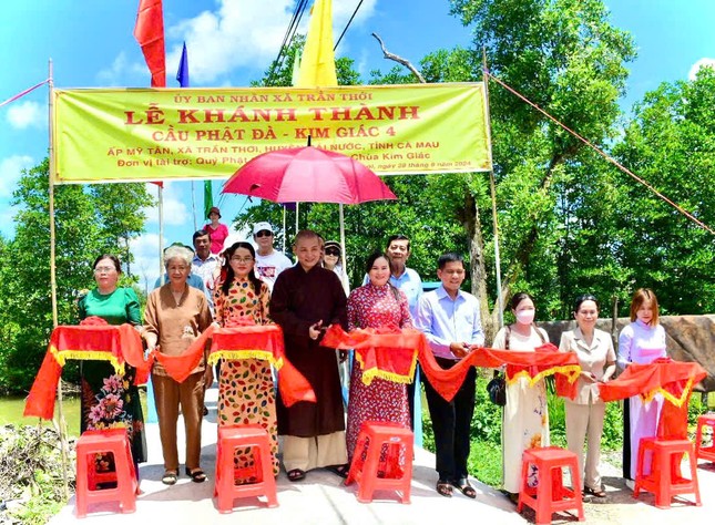 Khánh thành "Cầu Phật Đà - Kim Giác 4" tại xã Trần Thới Khánh thành "Cầu Phật Đà - Kim Giác 4" tại xã Trần Thới