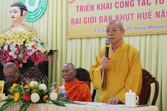 Hòa thượng Thích Trí Minh phát biểu chỉ đạo Hòa thượng Thích Trí Minh phát biểu chỉ đạo