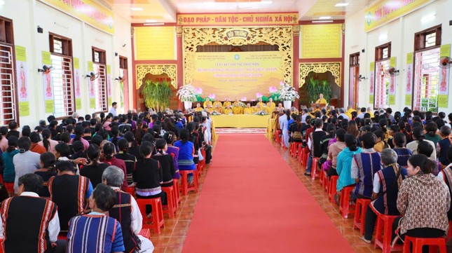 Quang cảnh buổi lễ Quang cảnh buổi lễ