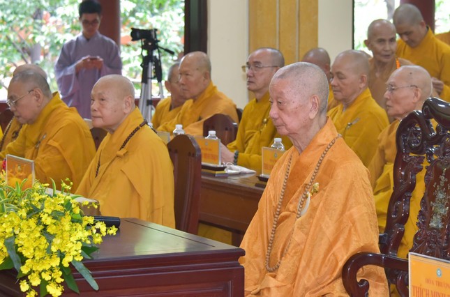 Đức Pháp chủ GHPGVN - Đại lão Hòa thượng Thích Trí Quảng; Trưởng lão Hòa thượng Thích Thiện Nhơn, Phó Pháp chủ, Chủ tịch Hội đồng Trị sự GHPGVN