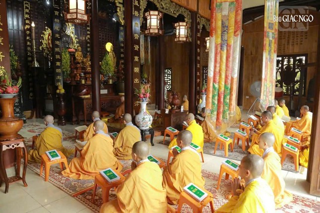 Đồng tụng thời kinh Kim cang