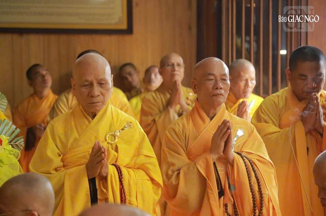 Môn đồ pháp quyến...