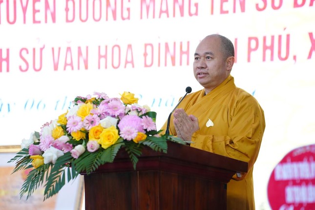 Thượng tọa Thích Đức Thiện phát biểu Thượng tọa Thích Đức Thiện phát biểu