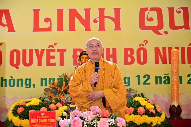 Hòa thượng Thích Quảng Tùng ban đạo từ Hòa thượng Thích Quảng Tùng ban đạo từ