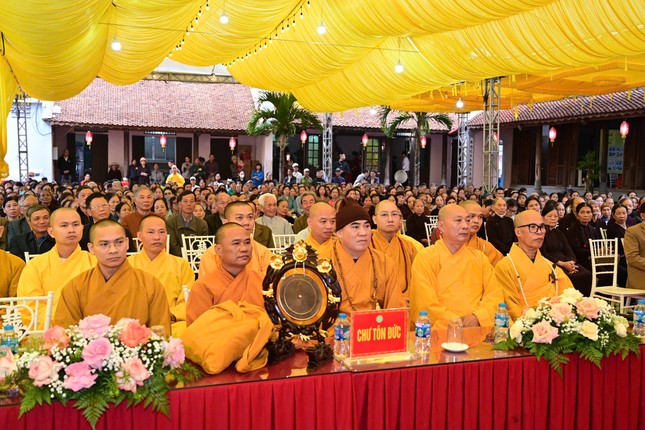 Chư tôn đức tham dự Chư tôn đức tham dự