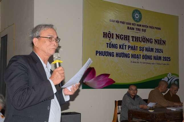 Đạo hữu Tâm Ninh Hoàng Công Hiền báo cáo hoạt động Phật sự năm 2024 Đạo hữu Tâm Ninh Hoàng Công Hiền báo cáo hoạt động Phật sự năm 2024