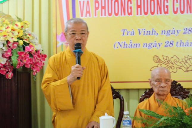 Hòa thượng Thích Trí Minh phát biểu chỉ đạo