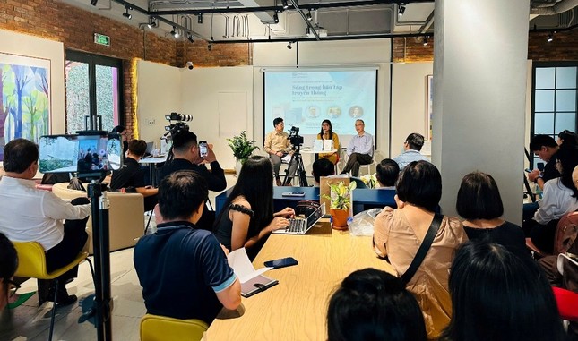 Quang cảnh buổi giao lưu Quang cảnh buổi giao lưu